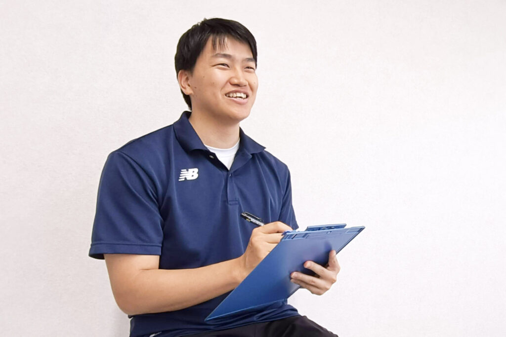 施術者 横井健人